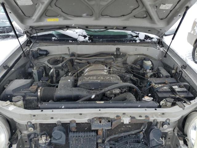 5TDBT48A92S056457 - 2002 TOYOTA SEQUOIA LIMITED SILVER photo 11