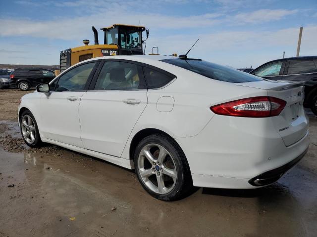 3FA6P0T90GR355542 - 2016 FORD FUSION SE WHITE photo 2