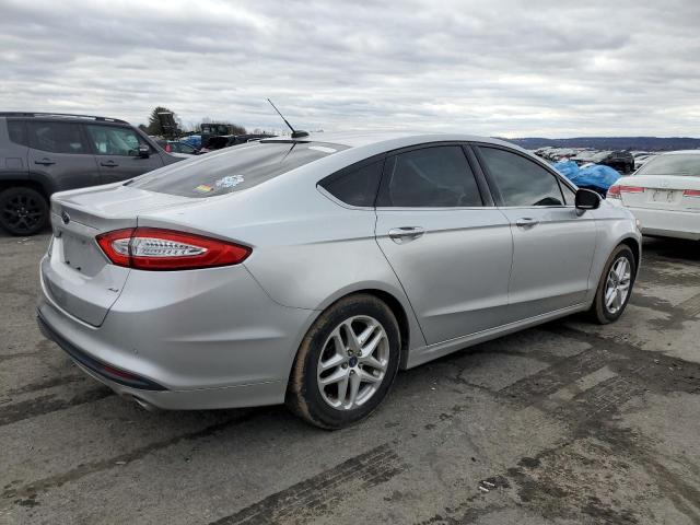 1FA6P0H74E5365496 - 2014 FORD FUSION SE SILVER photo 3