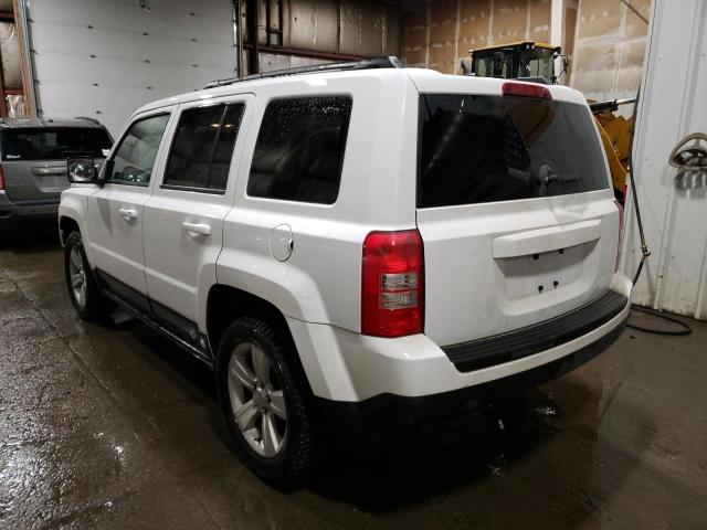 1C4NJRFB1ED825626 - 2014 JEEP PATRIOT LATITUDE WHITE photo 2