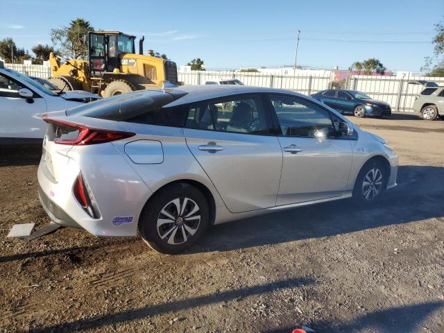 JTDKARFP6H3059370 - 2017 TOYOTA PRIUS PRIM 灰色 照片 3