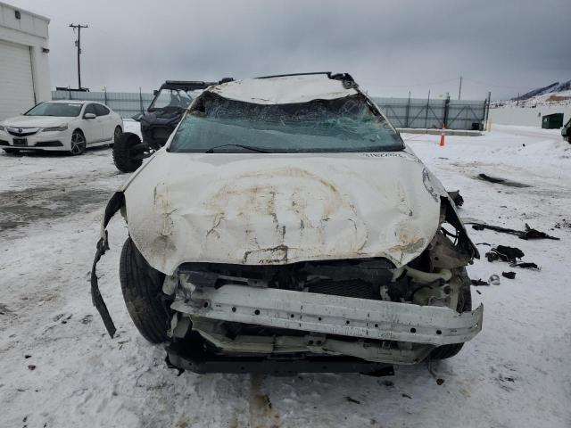 4S4BRBFC1B3433139 - 2011 SUBARU OUTBACK 2.5I PREMIUM WHITE photo 5