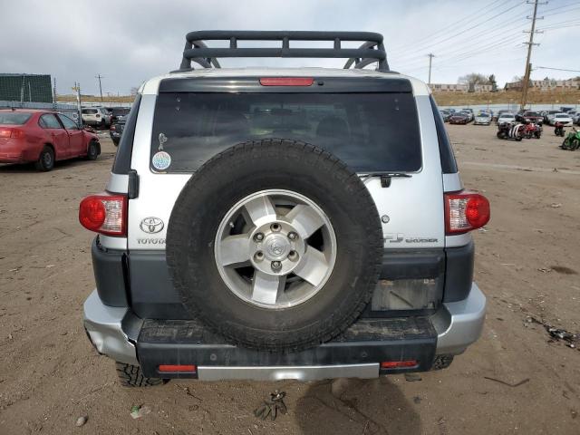 JTEBU11FX8K053211 - 2008 TOYOTA FJ CRUISER SILVER photo 6