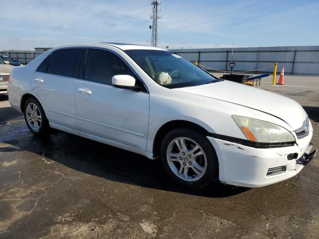 1HGCM56746A086100 - 2006 HONDA ACCORD EX WHITE photo 4