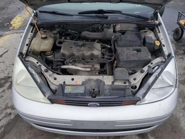 1FAFP33P92W226916 - 2002 FORD FOCUS LX SILVER photo 11