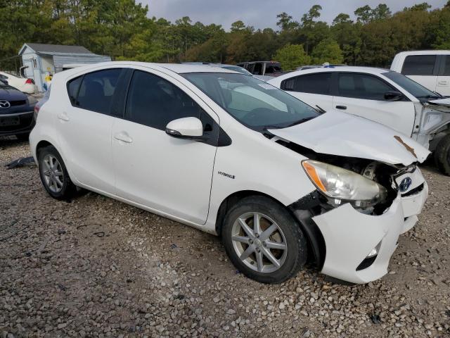 JTDKDTB38D1040915 - 2013 TOYOTA PRIUS C WHITE photo 4