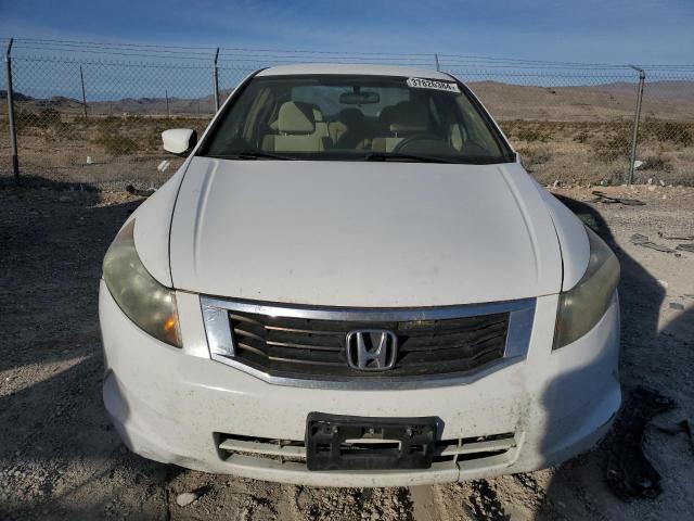 1HGCP26448A114492 - 2008 HONDA ACCORD LXP WHITE photo 5