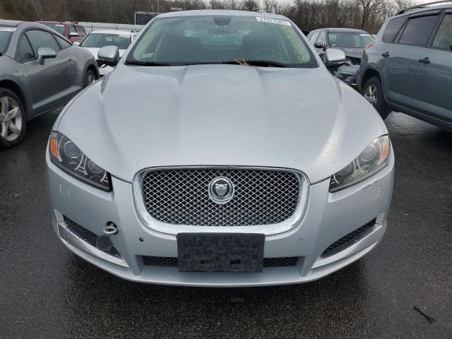 SAJWA0HB5CLS31543 - 2012 JAGUAR XF PORTFOLIO SILVER photo 5