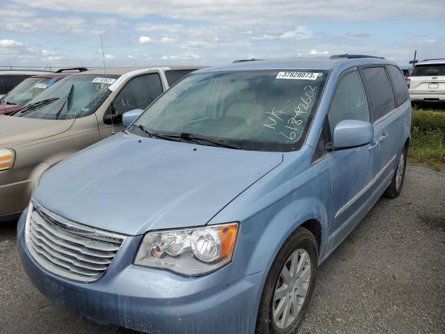 2C4RC1BG6DR557778 - 2013 CHRYSLER TOWN & COU TOURING ვერცხლისფერი ფოტო 2