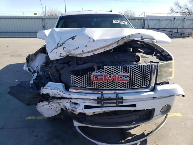 3GTRCXE27AG170841 - 2010 GMC SIERRA C1500 DENALI WHITE photo 5