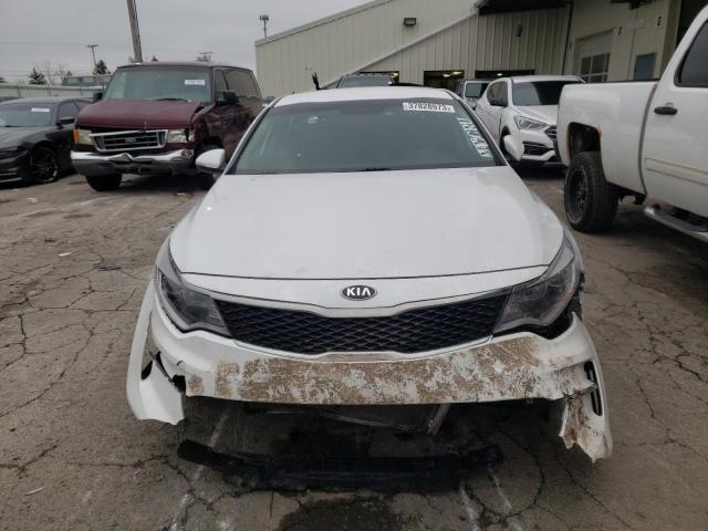 5XXGT4L3XGG056278 - 2016 KIA OPTIMA LX WHITE photo 5