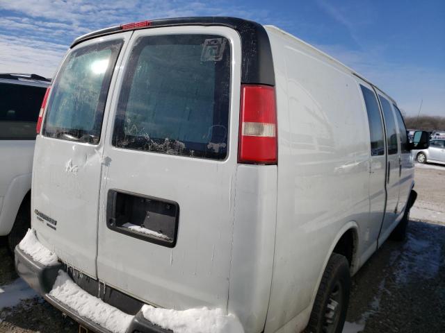 1GCWGFBA9E1115700 - 2014 CHEVROLET EXPRESS G2 WHITE photo 3