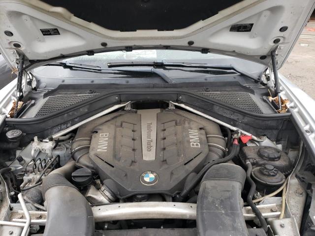 5UXZV8C51CL425436 - 2012 BMW X5 XDRIVE50I SILVER photo 12
