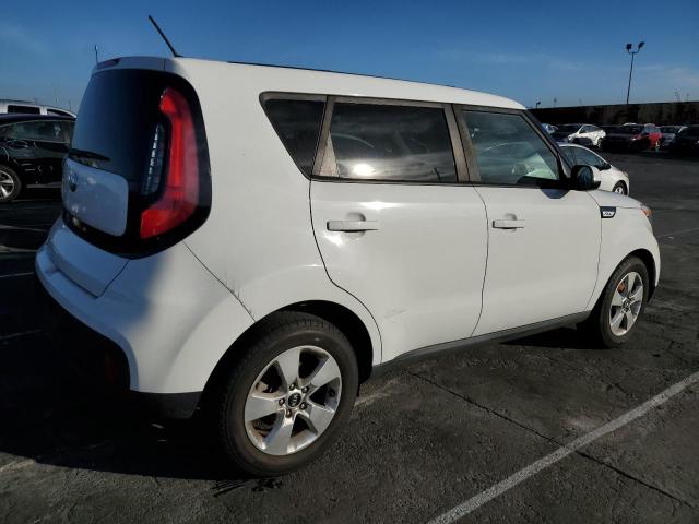 KNDJN2A29H7494752 - 2017 KIA SOUL WHITE photo 3