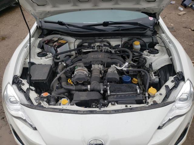 JF1ZNAA1XG8705296 - 2016 TOYOTA SCION FR-S WHITE photo 11
