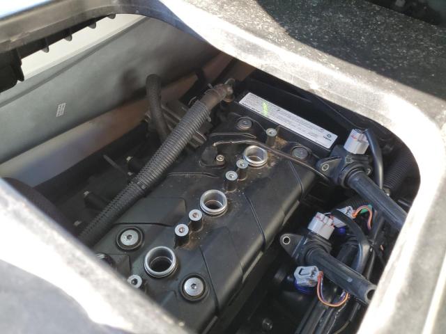 YAMA0555B121 - 2021 MAHINDRA AND MAHINDRA TR20 Екі түсті фото 7