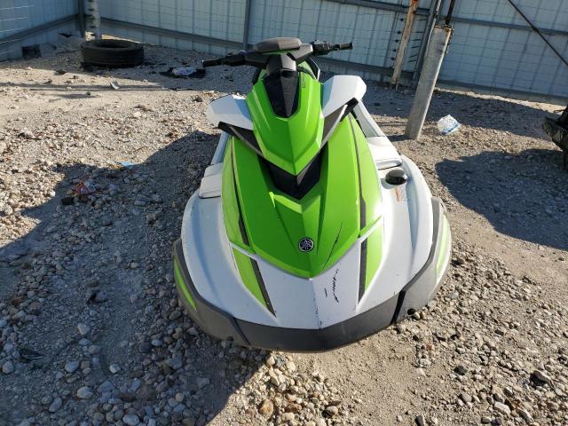 YAMA0555B121 - 2021 MAHINDRA AND MAHINDRA TR20 Екі түсті фото 9