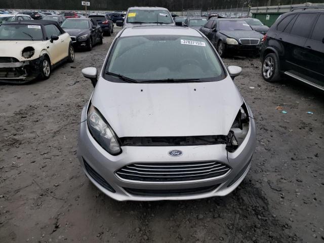 3FADP4EJ0HM146922 - 2017 FORD FIESTA SE SILVER photo 5