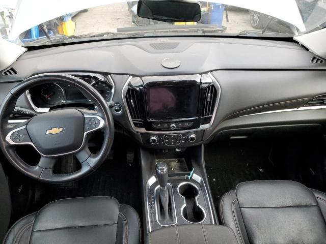 1GNERHKW0LJ111990 - 2020 CHEVROLET TRAVERSE LT GRAY photo 8