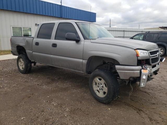 2GCEK13Z171168762 - 2007 CHEVROLET SILVERADO K1500 CLASSIC CREW CAB GRAY photo 4