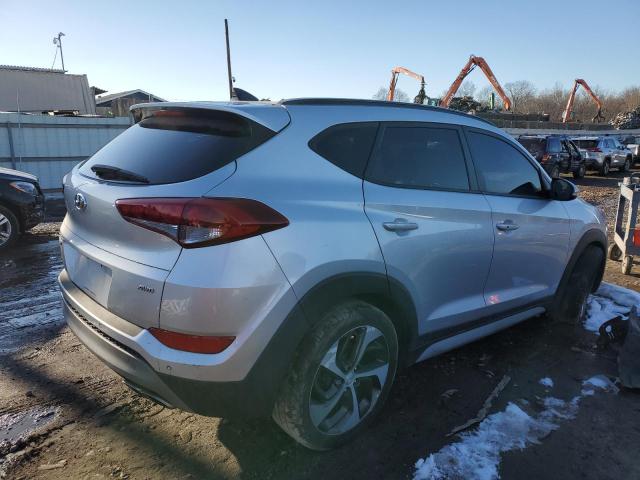 KM8J3CA26JU731941 - 2018 HYUNDAI TUCSON VALUE SILVER photo 3