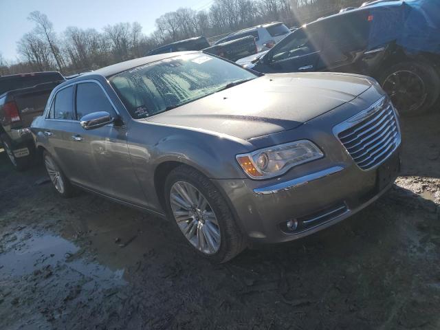 2C3CA6CT8BH598361 - 2011 CHRYSLER 300C GRAY photo 4