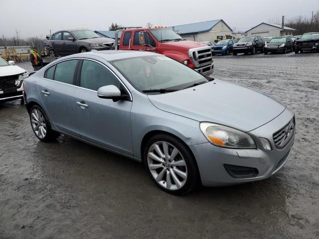 YV1902FH3D1207282 - 2013 VOLVO S60 T6 SILVER photo 4