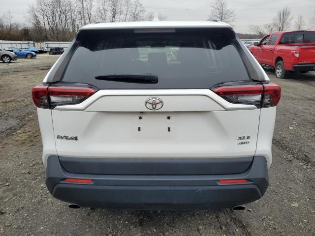 JTMP1RFV7KD028103 - 2019 TOYOTA RAV4 XLE WHITE photo 6