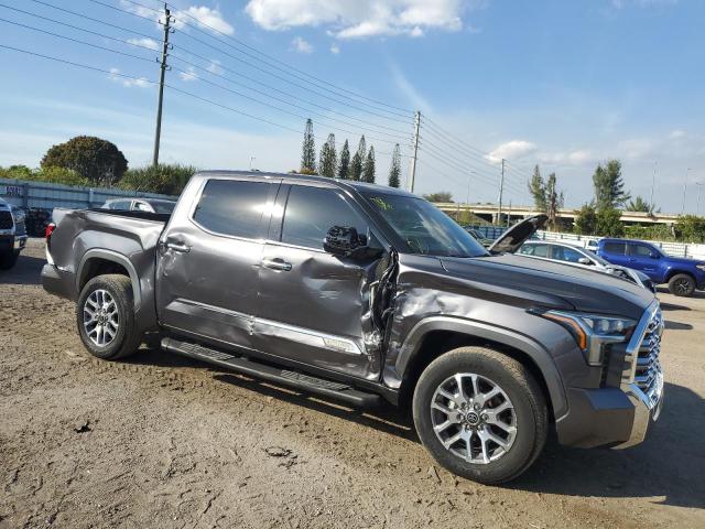 5TFMA5AB2NX005596 - 2022 TOYOTA TUNDRA CREWMAX PLATINUM GRAY photo 4