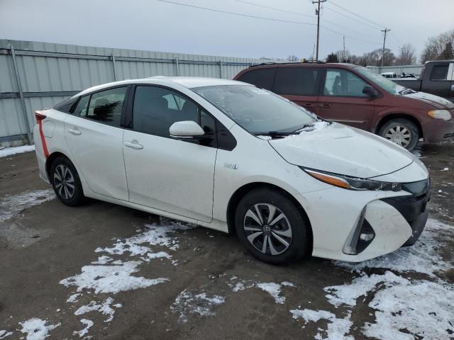 JTDKARFP5H3046917 - 2017 TOYOTA PRIUS PRIM 白色 照片 4