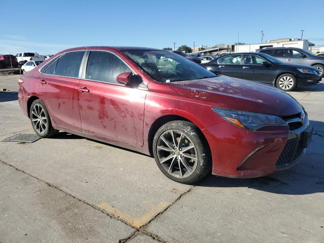 4T1BK1FK3GU574561 - 2016 TOYOTA CAMRY XSE RED photo 4