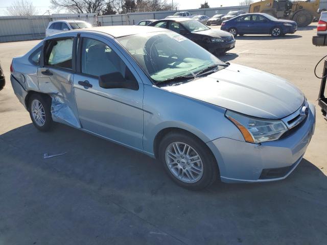 1FAHP35N19W111712 - 2009 FORD FOCUS SE BLUE photo 4