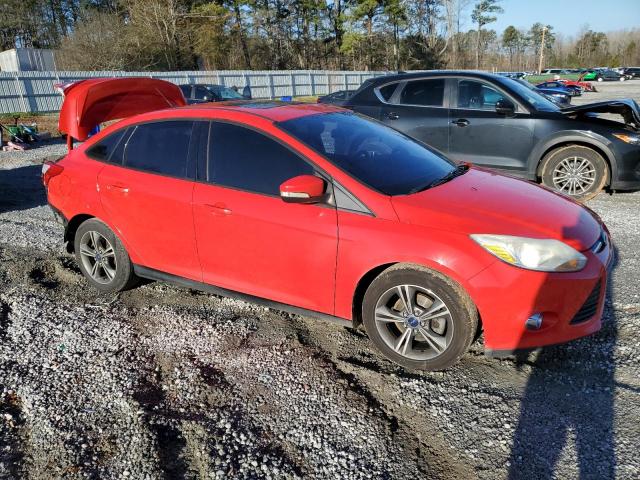 1FADP3F21EL191043 - 2014 FORD FOCUS SE RED photo 4