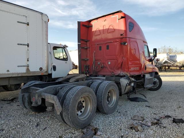 1FUJGLD5XGLGU1913 - 2016 FREIGHTLINER CASCADIA 1 RED photo 4