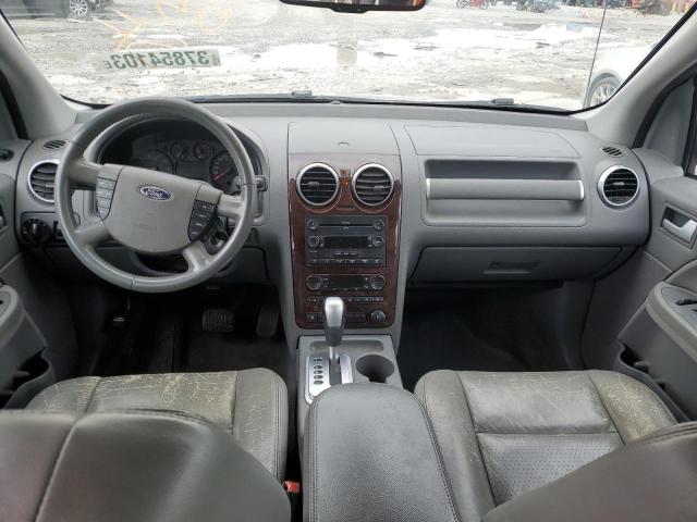 1FMDK02157GA29590 - 2007 FORD FREESTYLE SEL SILVER photo 8