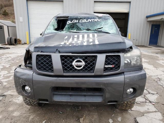 1N6AA06A65N511656 - 2005 NISSAN TITAN XE GRAY photo 5