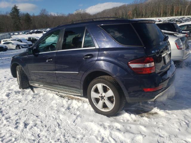 4JGBB8GB2BA734561 - 2011 MERCEDES-BENZ ML 350 4MATIC BLUE photo 2