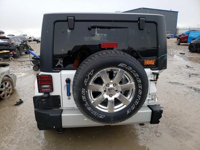1C4BJWEG4DL580887 - 2013 JEEP WRANGLER U SAHARA WHITE photo 6