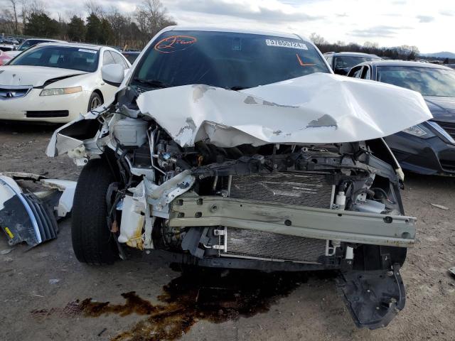 3N1CN7AP2KL853060 - 2019 NISSAN VERSA S WHITE photo 5