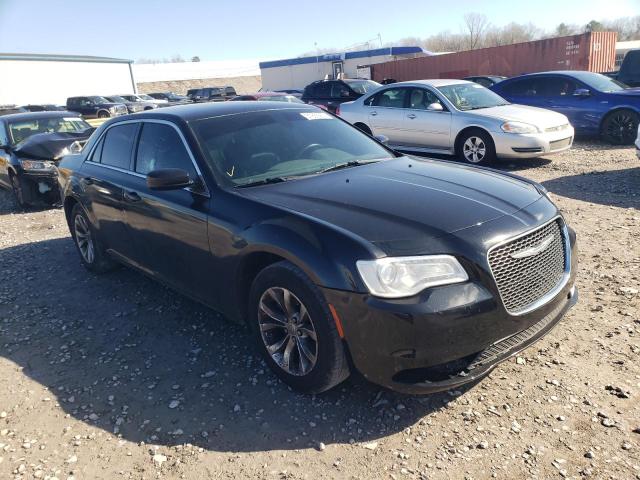 2C3CCAAG2FH785832 - 2015 CHRYSLER 300 LIMITED BLACK photo 4