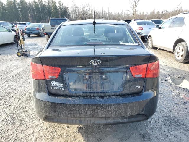 KNAFU4A27D5713375 - 2013 KIA FORTE EX BLACK photo 6