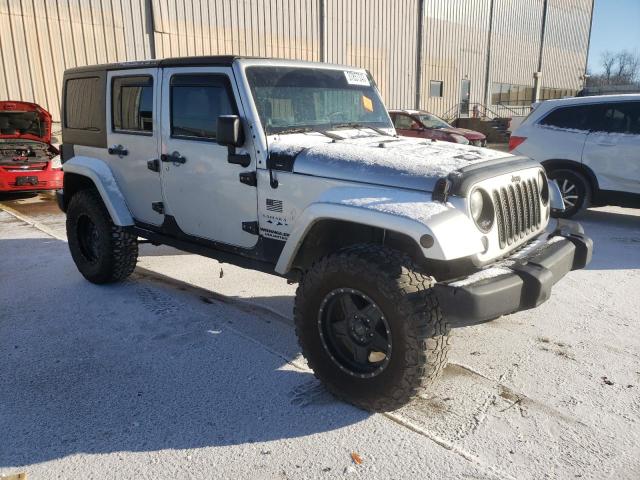1C4BJWEG3CL161072 - 2012 JEEP WRANGLER U SAHARA SILVER photo 4