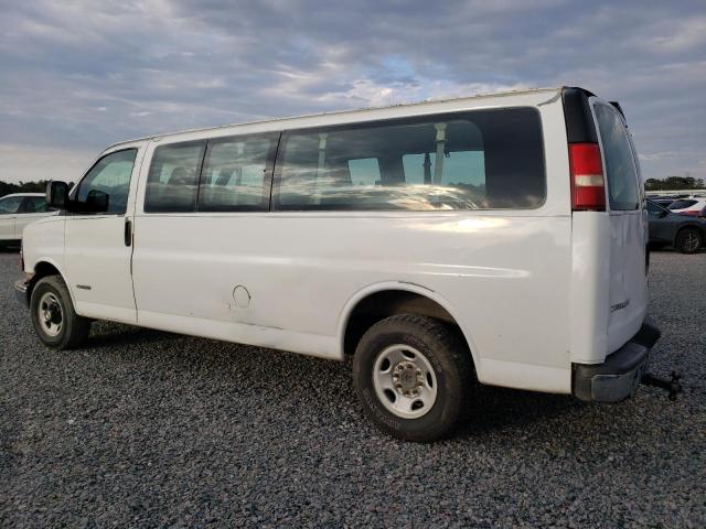 1GAGG29U431186449 - 2003 CHEVROLET EXPRESS G2 WHITE photo 2