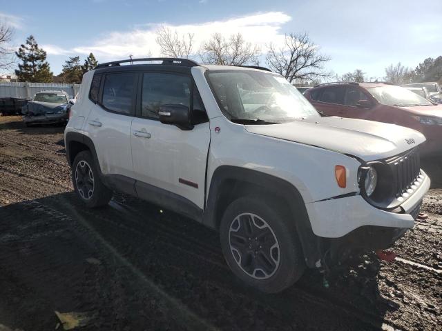 ZACCJBCT1GPD98786 - 2016 JEEP RENEGADE TRAILHAWK WHITE photo 4