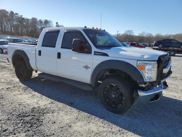 1FT7W2AT6BEB29593 - 2011 FORD F250 SUPER DUTY WHITE photo 4