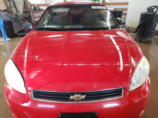 2G1WJ15K469248699 - 2006 CHEVROLET MONTE CARL LS RED photo 5