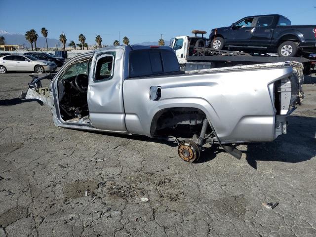 5TFRX5GN4JX105327 - 2018 TOYOTA TACOMA ACCESS CAB SILVER photo 2