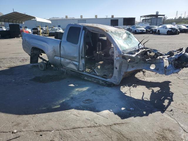 5TFRX5GN4JX105327 - 2018 TOYOTA TACOMA ACCESS CAB SILVER photo 4