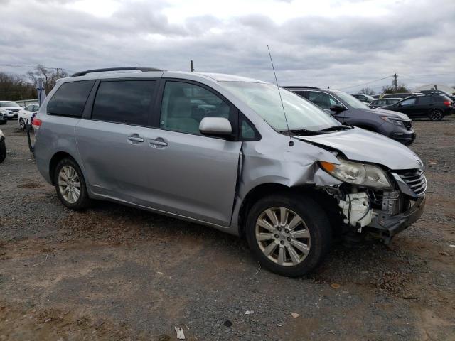 5TDJK3DC2DS060627 - 2013 TOYOTA SIENNA LE GRAY photo 4