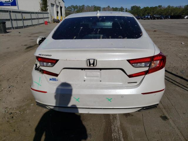 1HGCV1F91JA168995 - 2018 HONDA ACCORD TOURING WHITE photo 6